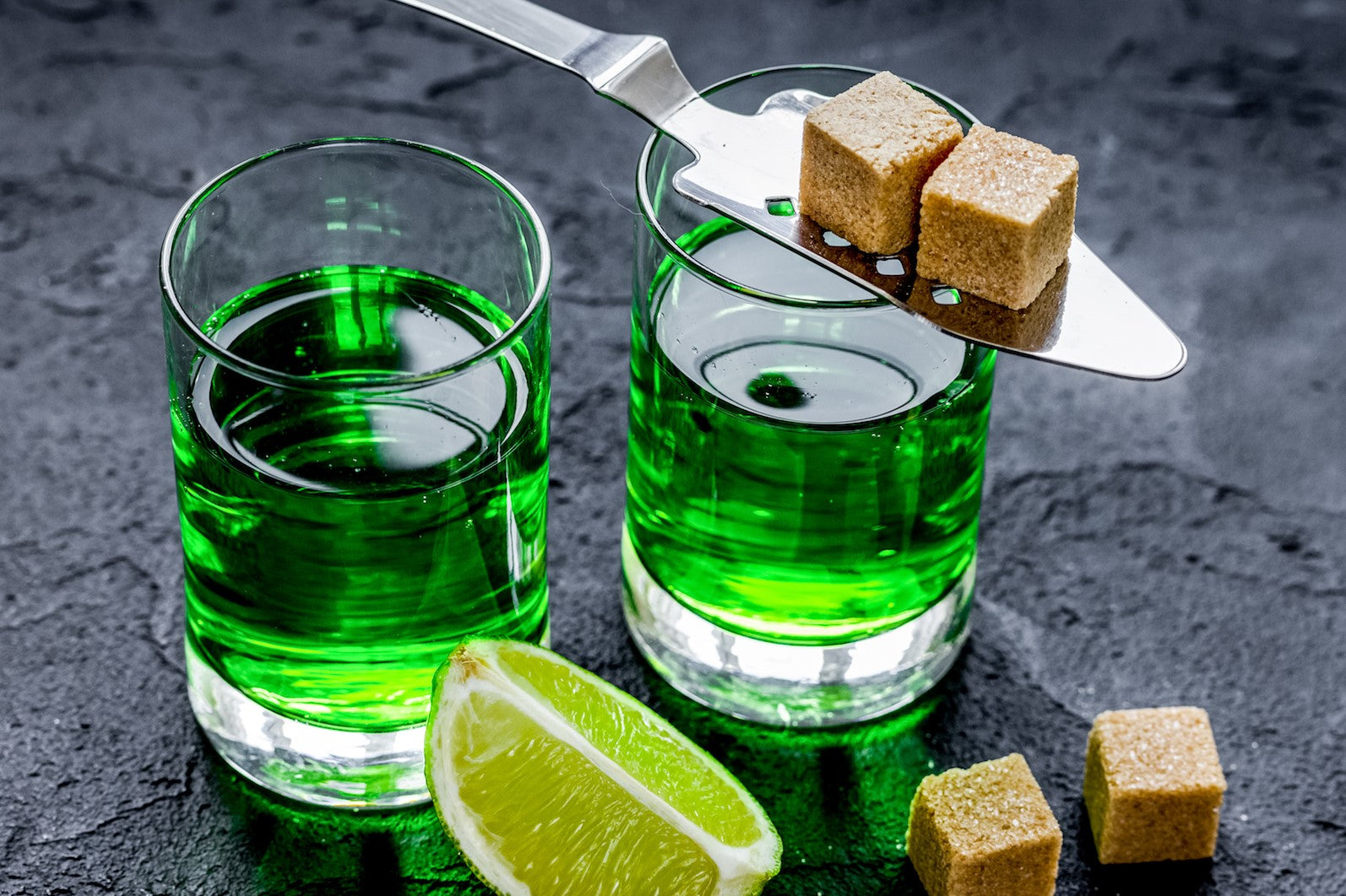 Công Thức Pha Chế Absinthe Cocktail - Cách Pha Chế Đồ Uống Mang Tính Biểu Tượng