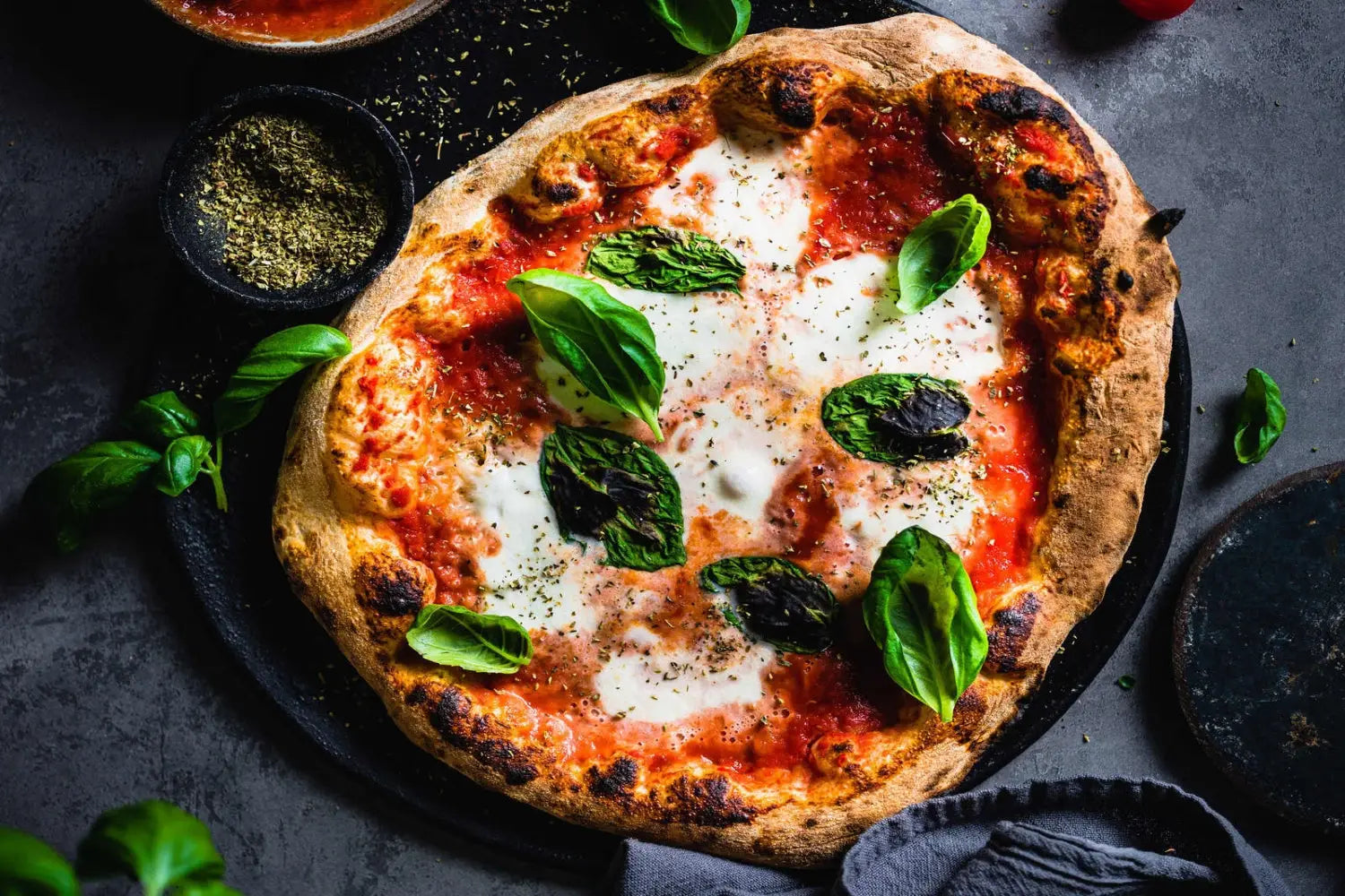 Trải nghiệm hương vị Ý đích thực với Margherita Pizza