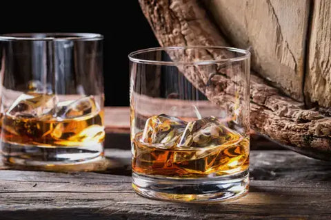 8 Loại Whisky Cocktail Sẽ Làm Bạn Trở Thành Người Sành Rượu