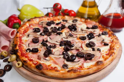 Khám Phá Ẩm Thực Ý Qua Đơn Pizza Kiểu Truyền Thống